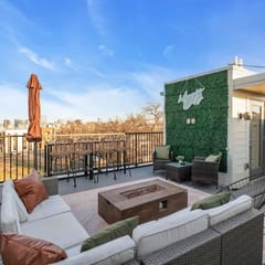 TWO Luxe Nash Bash | Rooftop Deck & Downtown Views