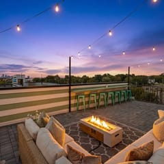 Luxe Downtown Home • DT ~2m • Rooftop • Fireplace
