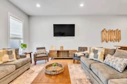 Two Luxe Nashville Homes + Downtown Skyline Views - Image 4