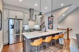 Dreamy Downtown Nashville Stay • Rooftop Views + Walkable - Image 3