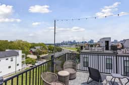 Luxury Downtown Nashville Home + Stunning City Views - Image 2