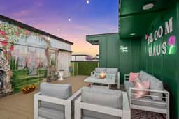3 m to Downtown!Sleeps 24! 2 Homes ! Rooftop Glam! - Image 2
