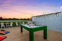 3 m to Downtown!Sleeps 24! 2 Homes ! Rooftop Glam! - Image 4