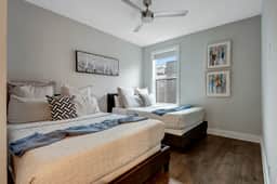 Downtown Nashville Skyline Views from Every Floor! - Image 5