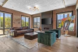 2 Luxe WeHo Homes • Walk to bars • hotspots • SoHo - Image 5