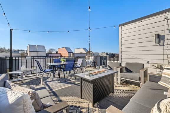 Nashville Skyline Views – Floor to Floor - Image 1