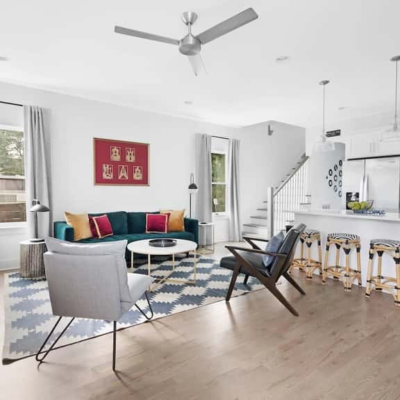 Chic Oasis 5 min to Downtown ⢠No Bunks! ⢠B-Nashy - Image 1