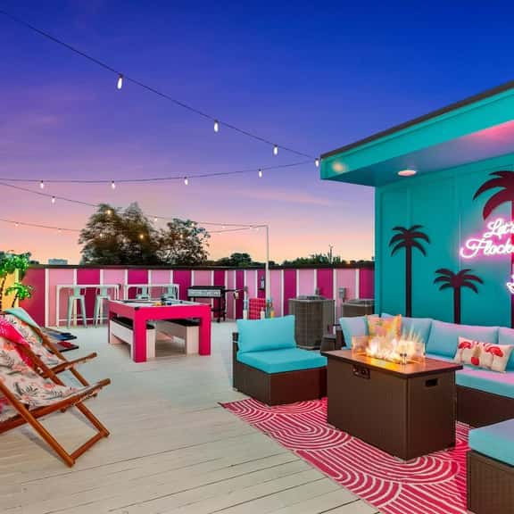 Girls' Getaway - Flamingle House - Broadway 2 miles - Rooftop - WoW! - Image 1