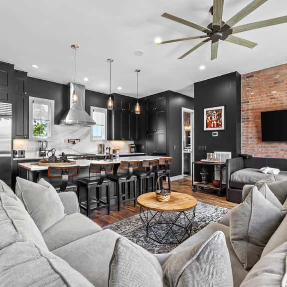 WeHo Escape w/ Downtown Views + Walkable Hotspots - Image 1