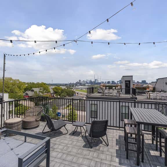 Stunning Downtown Nashville Home with City Views - Image 1