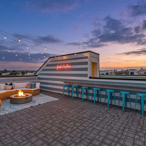 Luxe Downtown Home • Rooftop • Fireplace • DT ~2m - Image 1