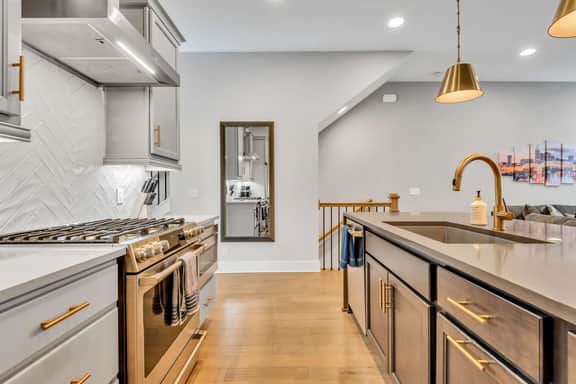 2 Massive Nashville Homes - Stunning Downtown View - Image 4
