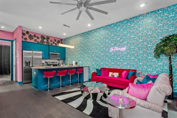 Girls' Getaway - Flamingle House - Broadway 2 miles - Rooftop - WoW! - Image 3