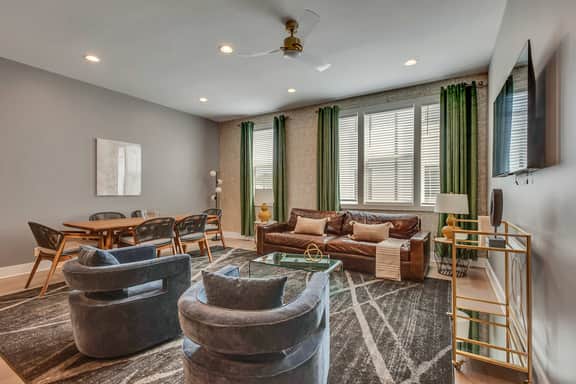 Modern Music City Retreat + Downtown Views - Image 2