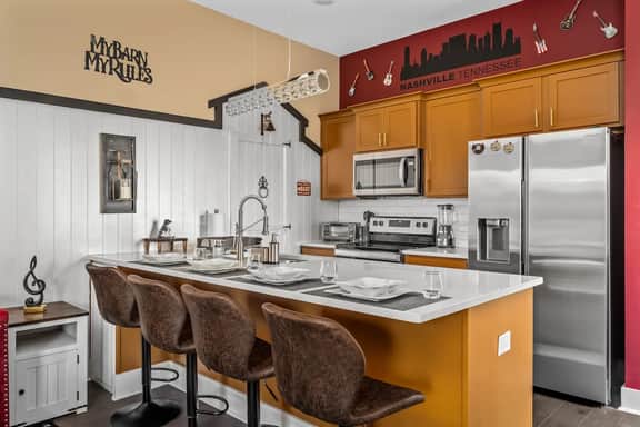 Stunning designer home! Downtown Nashville views! - Image 2