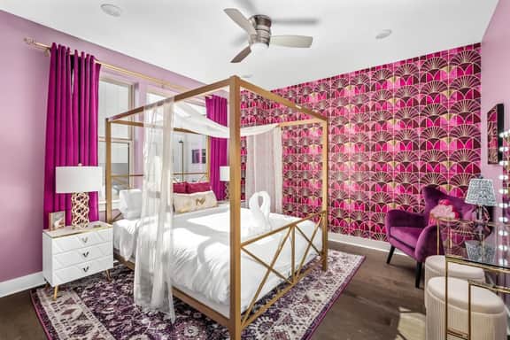 3 m to Downtown!Sleeps 24! 2 Homes ! Rooftop Glam! - Image 3