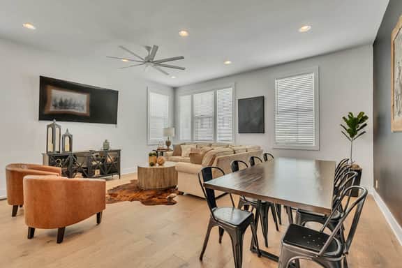 New Nashville Gem | Rooftop & Sleeps 11 - Image 2