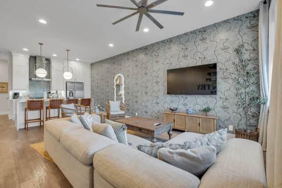 New Luxury Homes w/ Downtown Views | Sleeps 12+ - Image 5