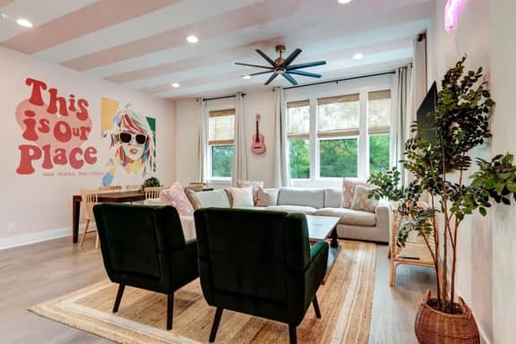 Chic Swiftie Suite w/ Rooftop & Game Room - Image 5