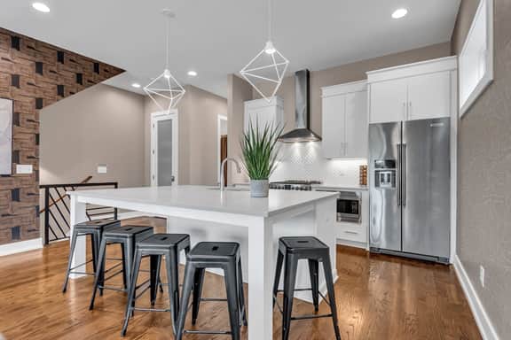Stylish Music City Home • Rooftop & Skyline Views - Image 3