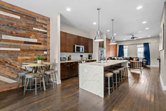 Downtown Gem • Rooftop • Fireplace • Pool Table - Image 3