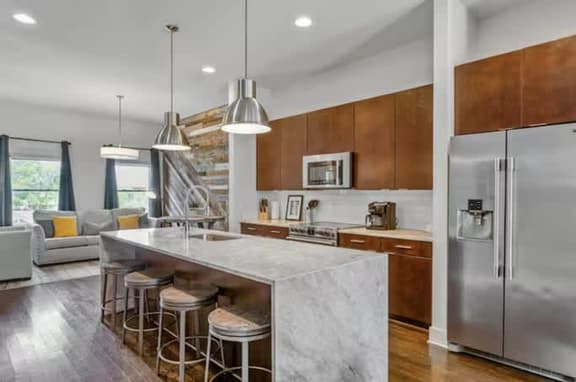 Music City Gem | 2 Miles to Downtown | Rooftop! - Image 1